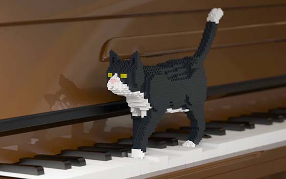 lego-cat-piano